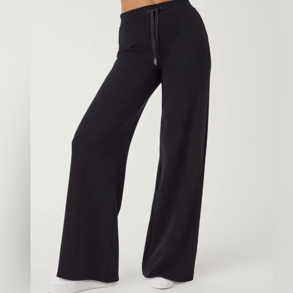 SPANX AirEssentials Wide Leg in Black Size 2X